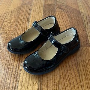 Kids dress shoes